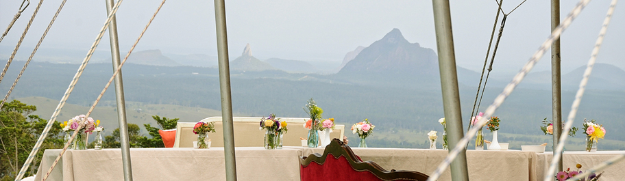 Glasshouse Mountain View - Maleny Retreat Wedding
